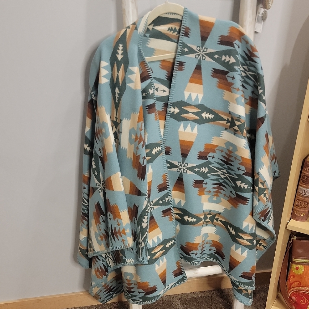 Pendleton Turquoise Wool cape